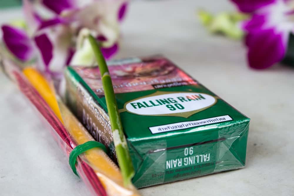 Green pack on cigarettes