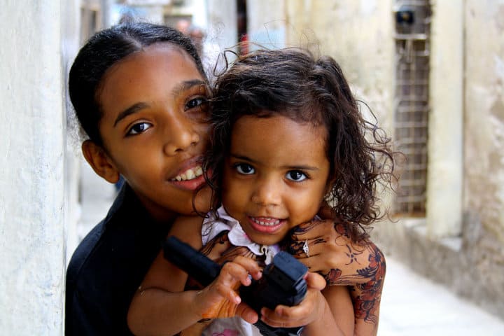 girls stonetown