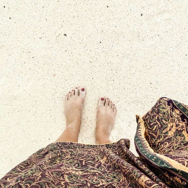 feet and sand