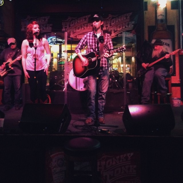 nashville country bar
