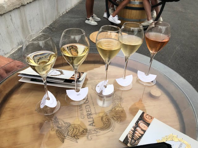 wat te doen in Reims means champagne tasting