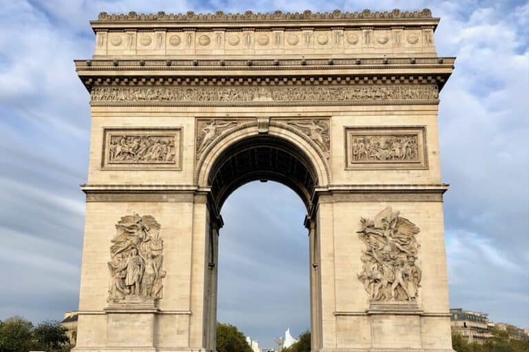 arc de triomphe in paris - large marble arch with carvings
